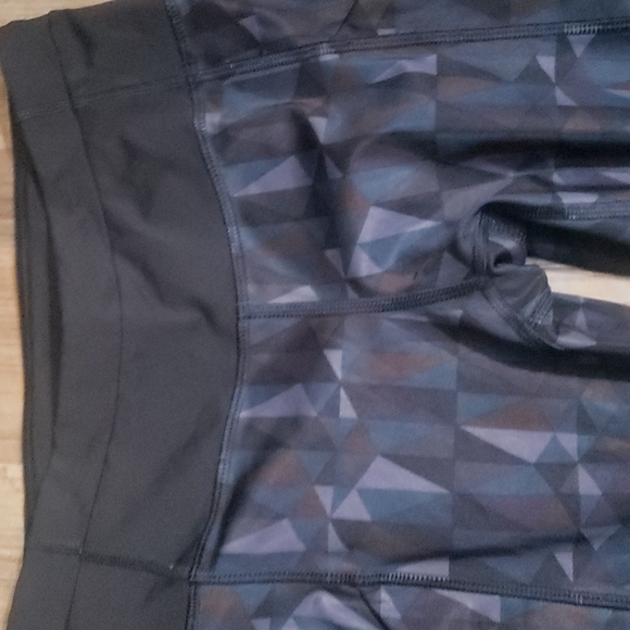 Lululemon leggings - Picture 4 of 7